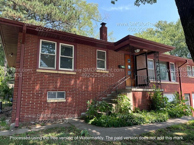 Building Photo - 6104 Blondo St