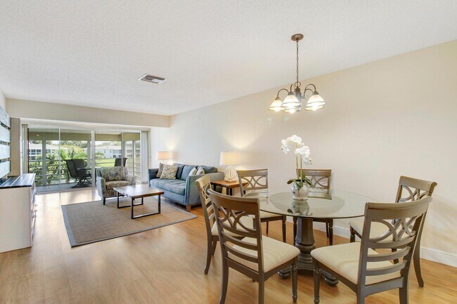 Foto del edificio - 2730 SW 13th St