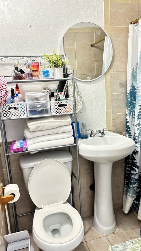 Building Photo - 8740 SW 41st St