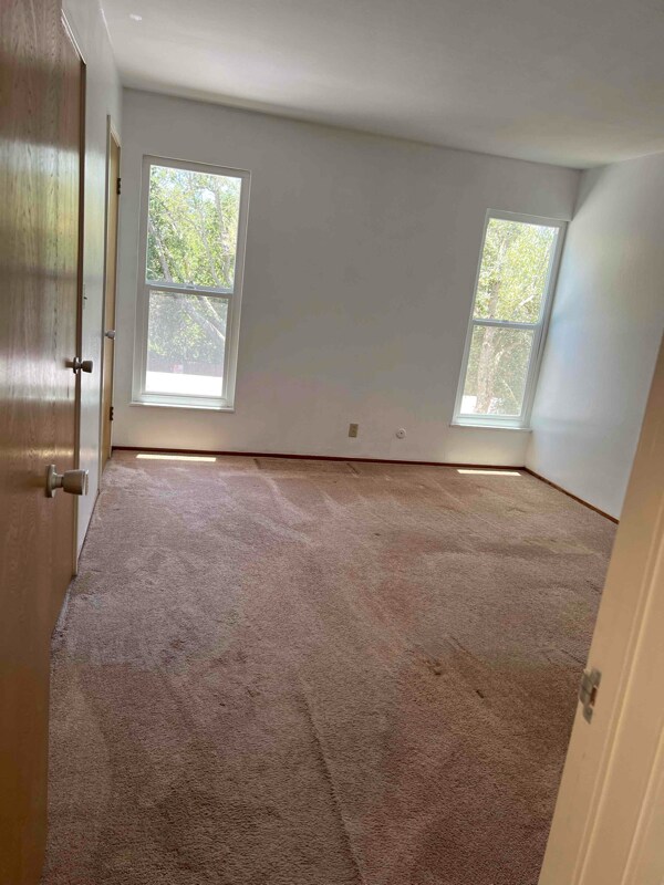 Building Photo - 651 Moraga Rd
