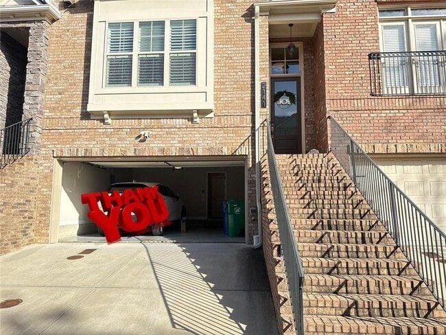 Building Photo - 2141 Coventry Dr