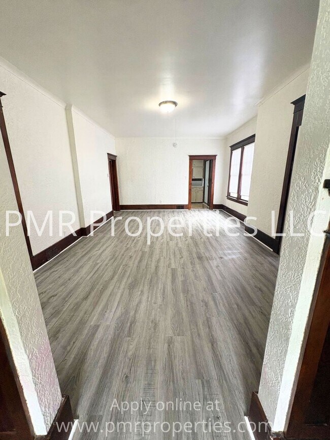 Building Photo - 129 E Graham Ave