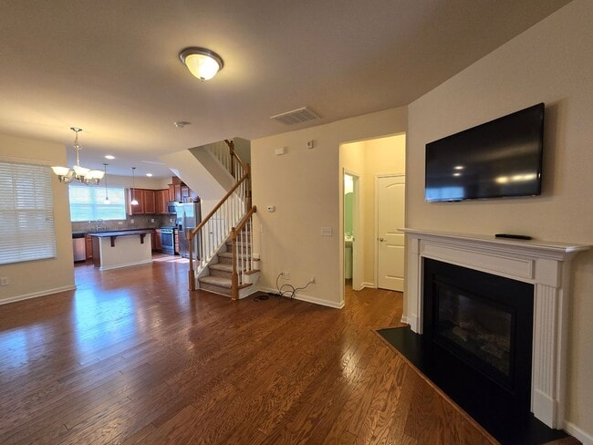 Building Photo - Classic & Comfortable West Durham Townhome with Timeless Design