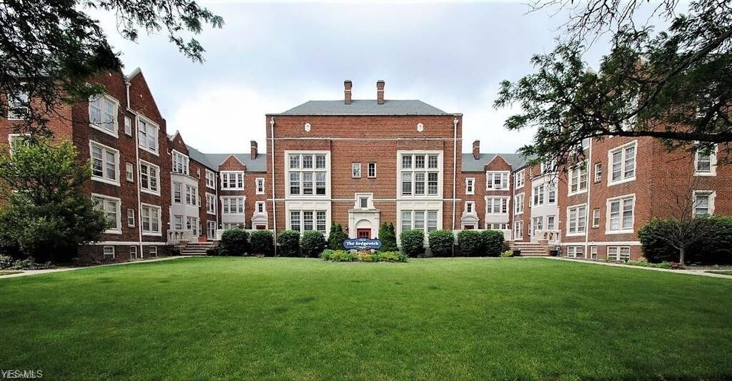 15610 Van Aken Blvd Unit 26, Shaker Heights, OH 44120 Condo for Rent