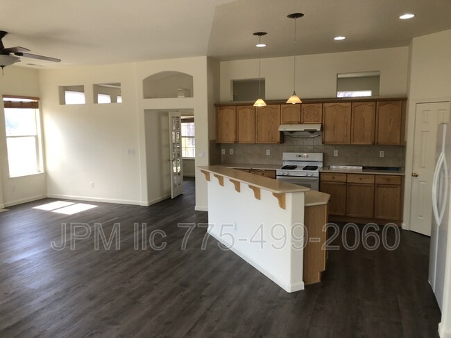 Foto del edificio - 1755 Big Boulder Ct
