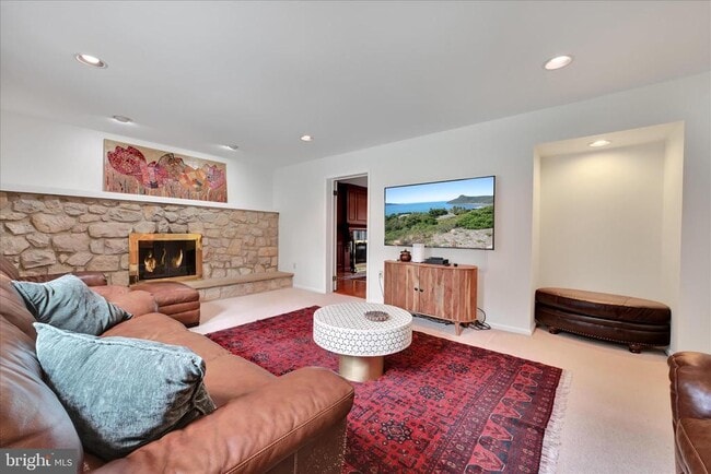 Building Photo - 1118 Jarvis Ln