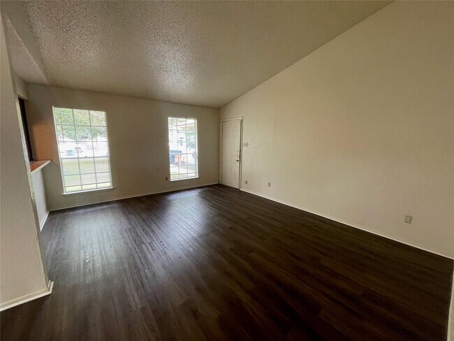 Building Photo - 7603 Woodstone Cove