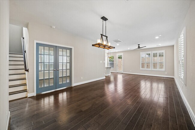 Foto del edificio - 8922 Hollister Commons Ln