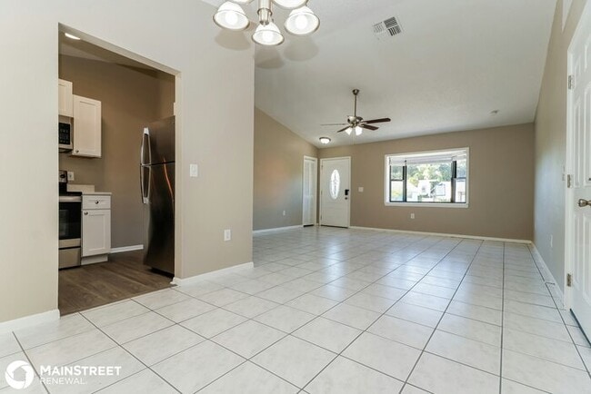 Building Photo - 252 Dolphin Ave SE, St Petersburg, FL 33705