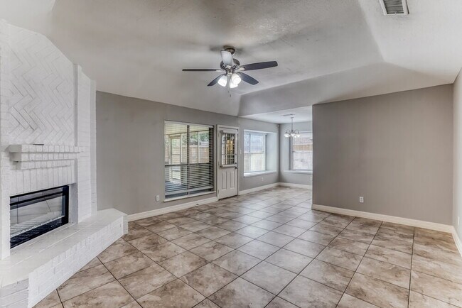 Foto del edificio - 1235 Park Ln