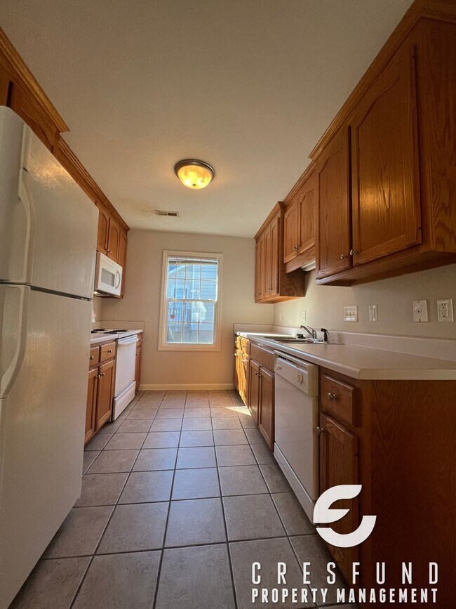 Foto del edificio - READY TO MOVE IN TODAY? This 3 Bed, 2 Bath Is Ready For You!