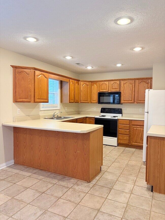 Foto del edificio - 338 Catalpa Cir