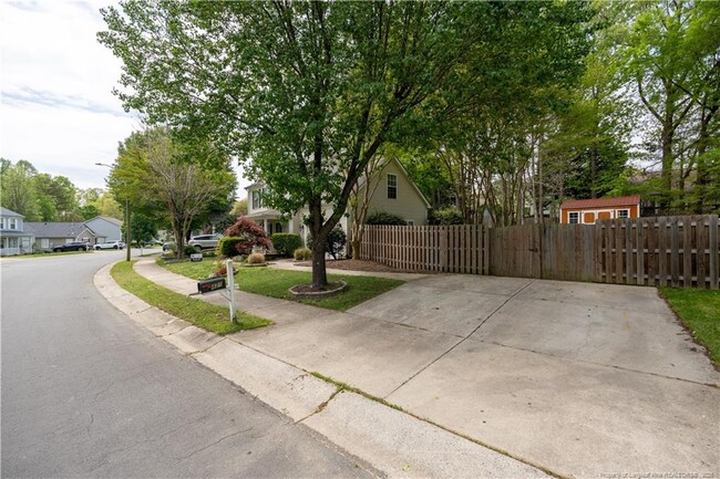 Building Photo - 421 Feldspar Way