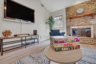 Building Photo - 313 Manden Rd