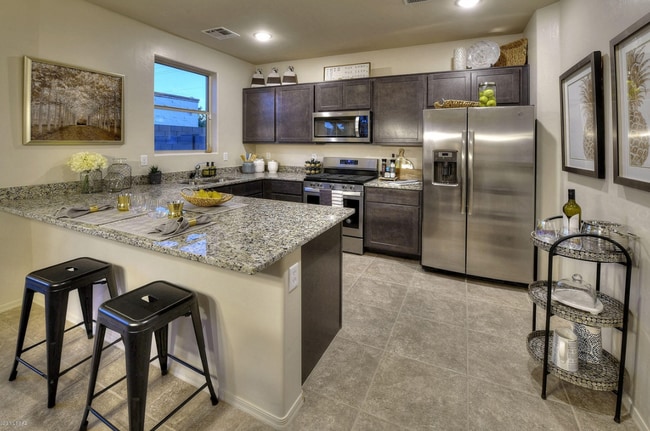 Foto del edificio - 4279 E Columbus Park Pl