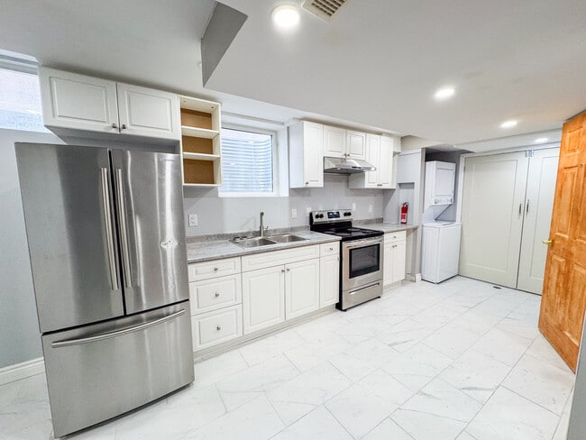 Building Photo - 12 New Haven Gate