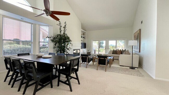 Building Photo - Single-Level, Updated Country Club Villas ...