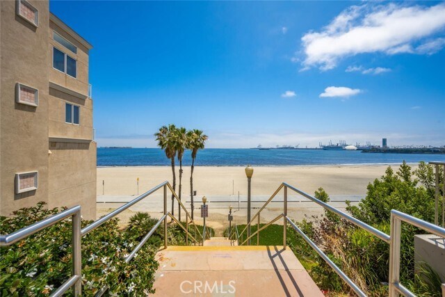 Building Photo - 2 Gaviota Ave