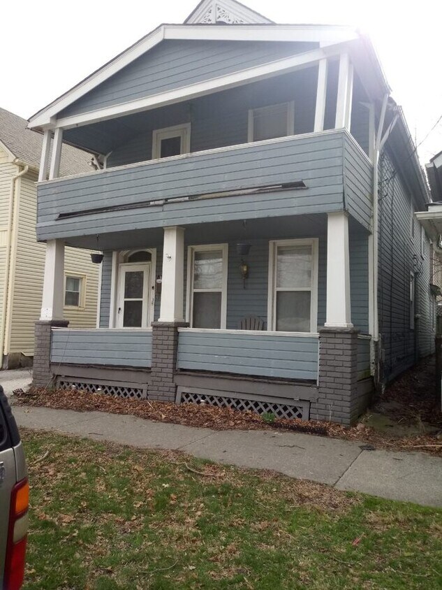 Foto principal - 2116 W 32nd St