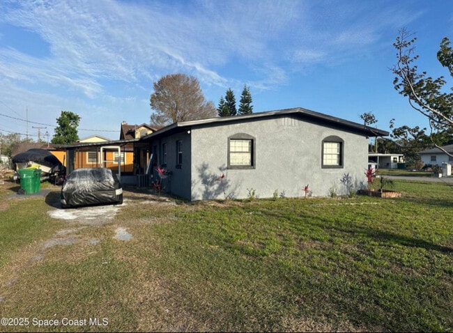 Foto del edificio - 3782 Catalina Dr