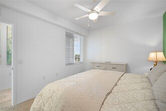 Building Photo - 15285 Grn Acrs Ave