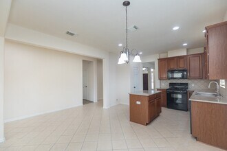 Building Photo - 7427 Boerne Creek Dr