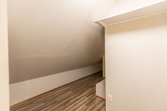 Foto del edificio - Cute, 4 Bedroom, 2 Bathroom Single family ...