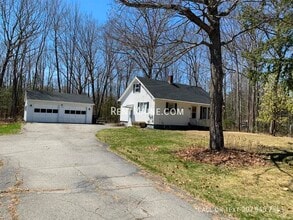 Building Photo - 1844 Essex St