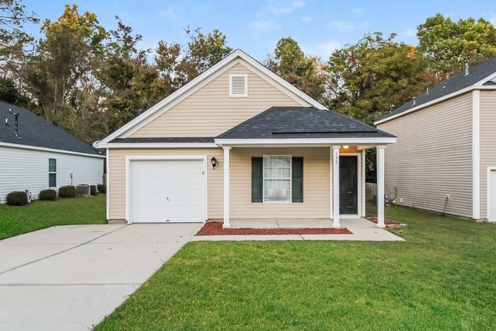 Foto principal - Cute 3 Bedroom Home!