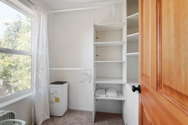 Foto del edificio - 10237 NW Wilshire Ln