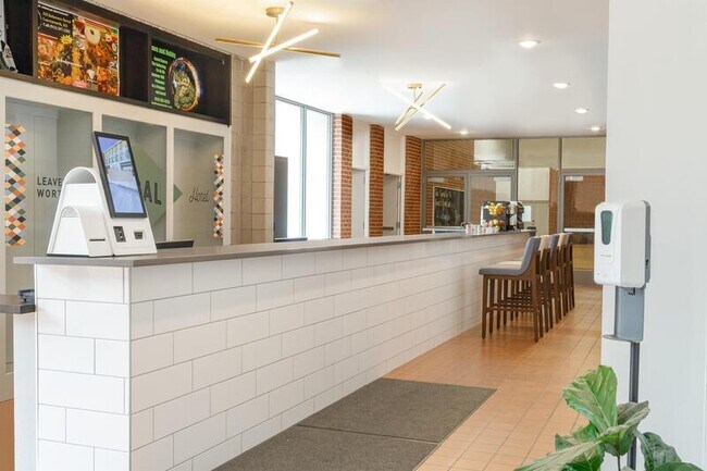 Foto del edificio - 600 Shawnee Street - Unit 301