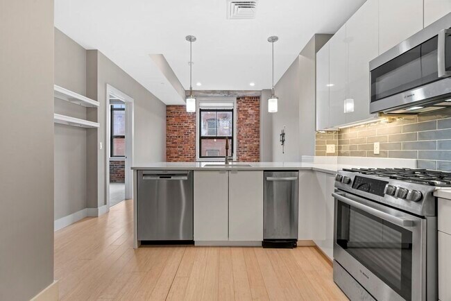 Foto del edificio - 121 Portland St