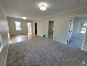Building Photo - 5716 Ovid Ave