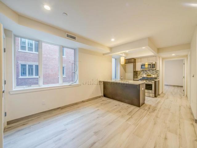 Foto principal - 1 bedroom in ASTORIA NY 11103