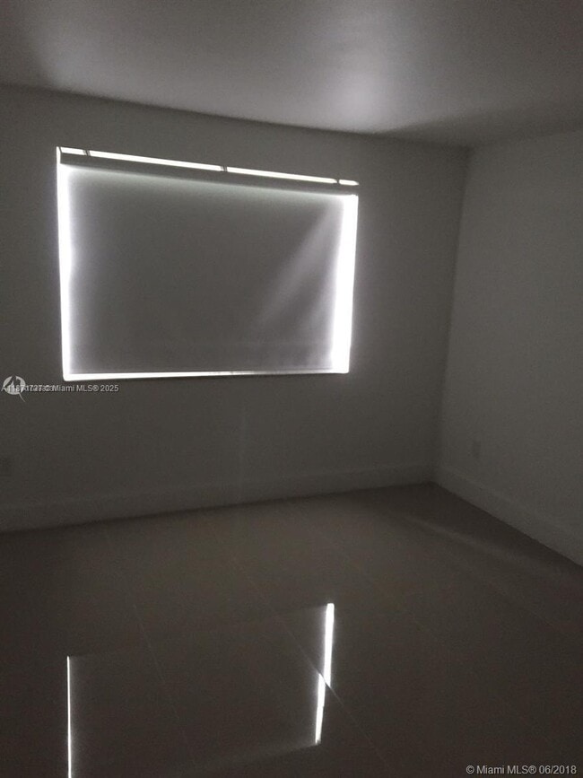 Foto del edificio - 4600 NW 79th Ave