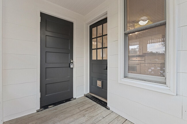 Building Photo - 2164 Telfair St