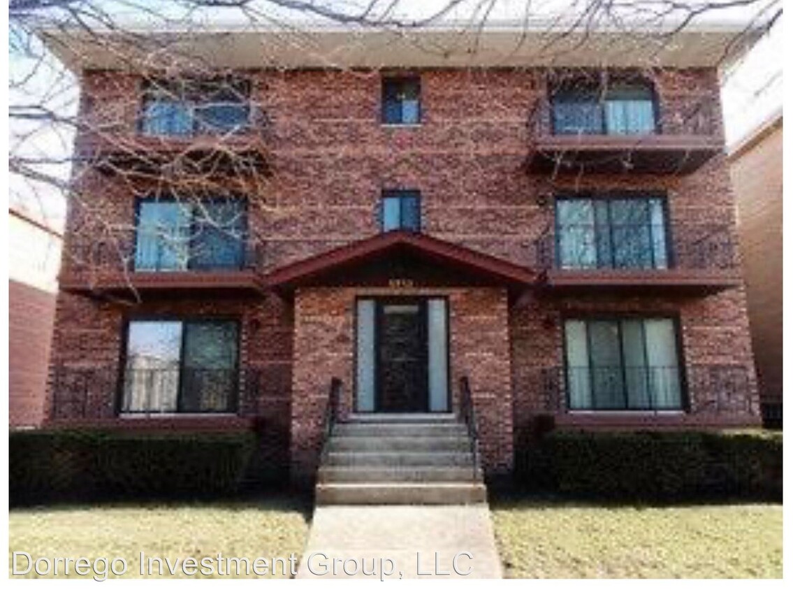 Foto principal - 5713 W 106th St