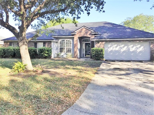 Primary Photo - 121 Nottingham Drive E