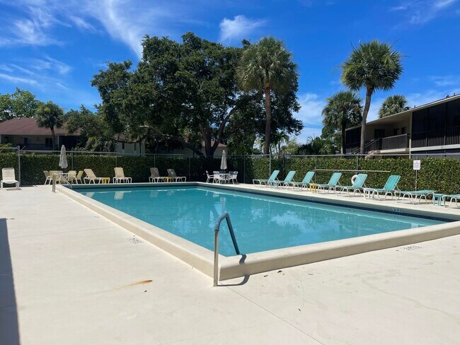 Foto del edificio - 6520 Chasewood Dr