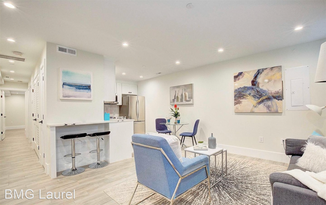 Foto del edificio - 2 br, 1 bath House - 623 Columbia Rd NW (#B)