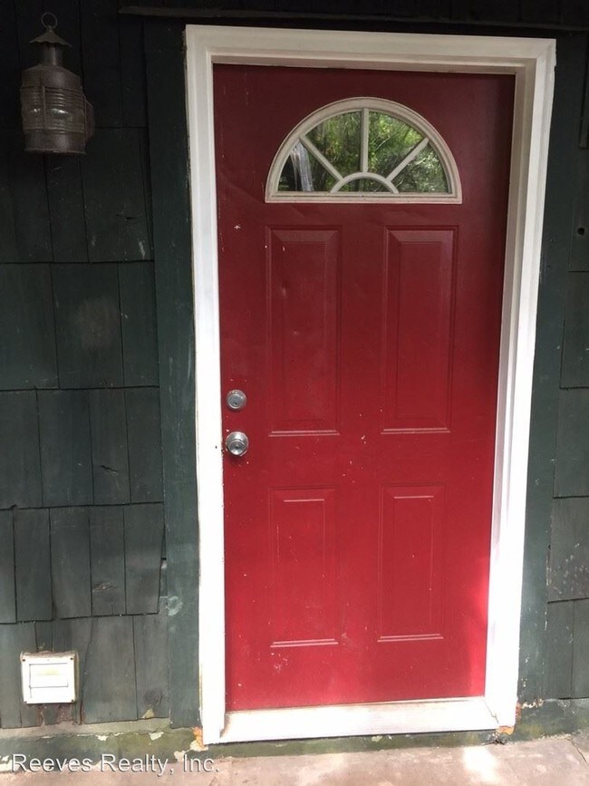 Building Photo - 2 br, 1 bath House - 2104 B Emogene Street