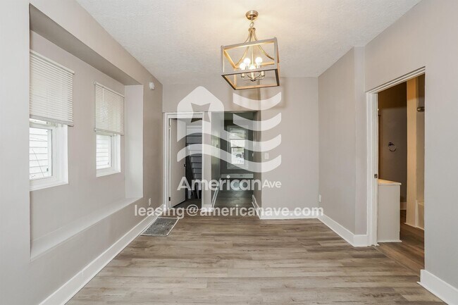 Foto del edificio - 902 Bye St