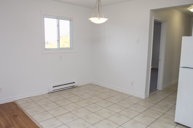 Building Photo - Fairway Apartments