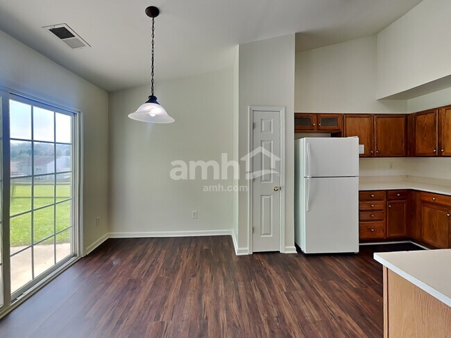 Foto del edificio - 5113 Hildreth Court