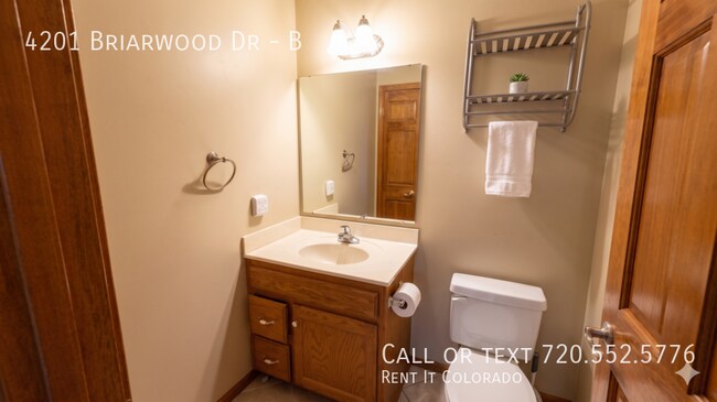 Building Photo - 4201 Briarwood Dr