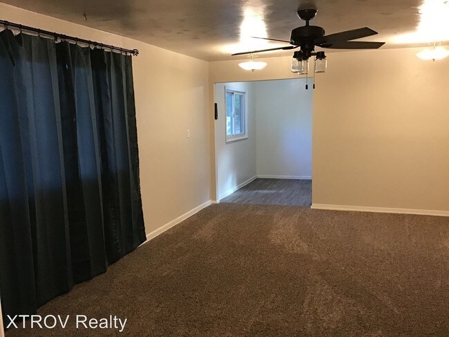 Building Photo - 2 br, 1 bath House - 305.5 N Beech St