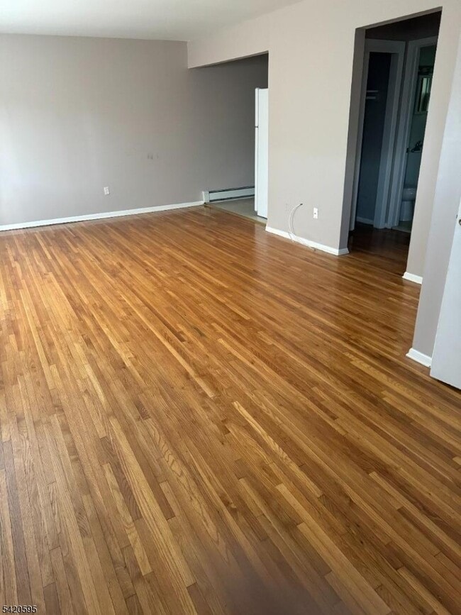 Foto del edificio - 330 Franklin Ave