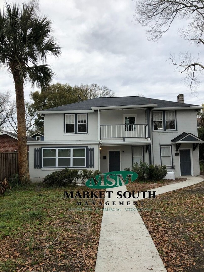 Building Photo - 412 E 50th St