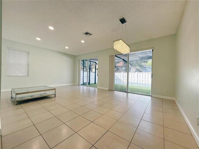 Building Photo - 10235 Panama St