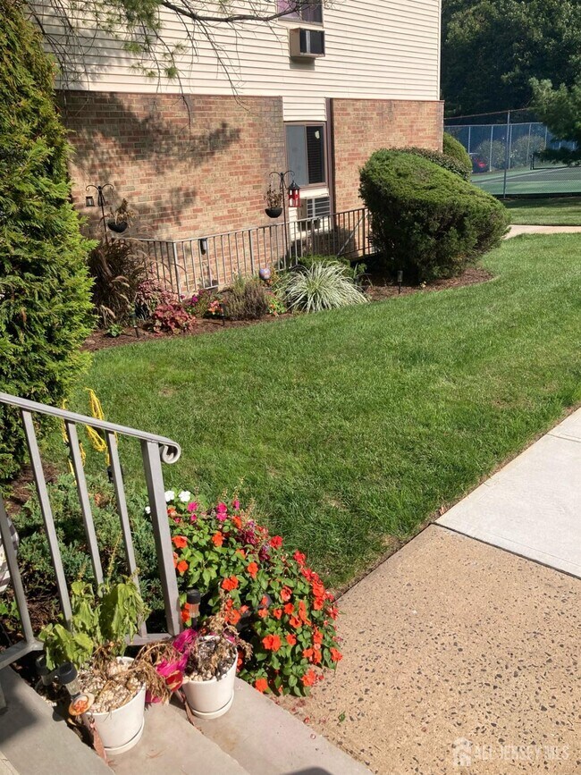 Foto del edificio - 820 Cricket Ln